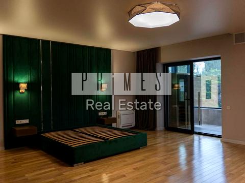 будинок за адресою Молодіжна вул.