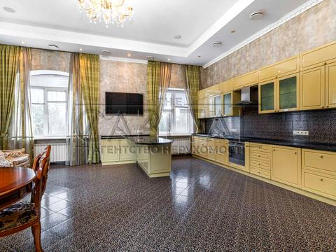 будинок за адресою Центральна, 5