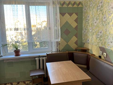 квартира за адресою Небесної Сотні просп. (Маршала Жукова), 6