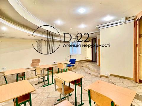 комерційна за адресою Миколи Міхновського бульв. (Дружби Народів), 13