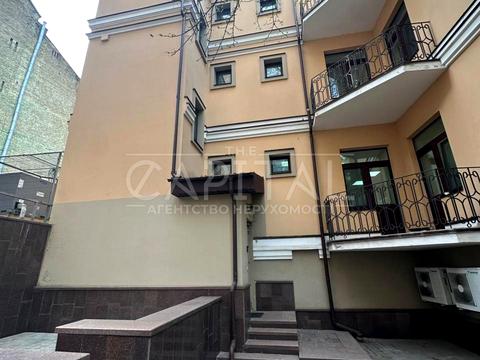 коммерческая по адресу Несторовский пер., 8