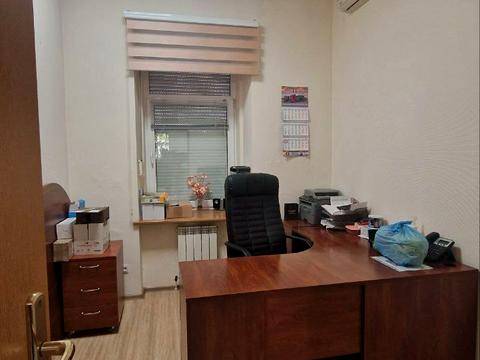 комерційна за адресою Маразліївська вул., 8
