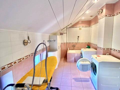 будинок за адресою Ветеранів вул.