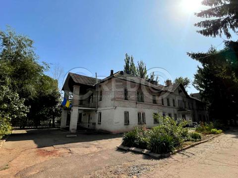комерційна за адресою Міжпланетна вул., 6