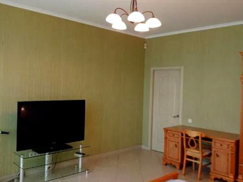 квартира за адресою Літературна вул., 1а