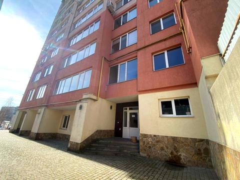 комерційна за адресою Івана Франка вул., 44в