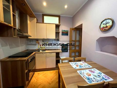 квартира за адресою Круглоуніверситетська вул., 13