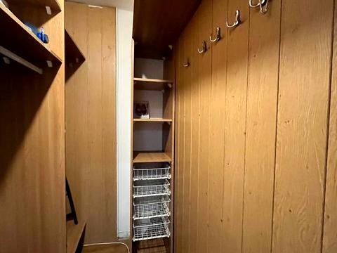 квартира за адресою Світла вул., 49б