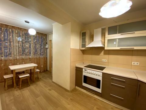 квартира за адресою Боголюбова вул., 18