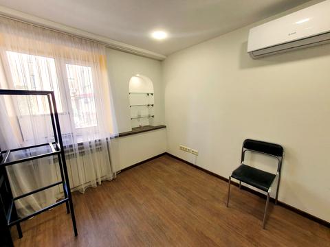 комерційна за адресою Симона Петлюри вул. (Комінтерну), 12-А