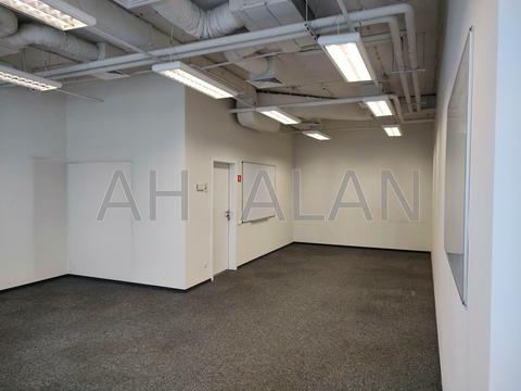 комерційна за адресою Вацлава Гавела бульв. (Івана Лепсе), 63