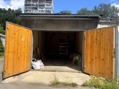 паркоместо по адресу Митрополита Василия Липковского ул. (Урицкого), 15А
