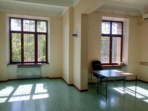 коммерческая по адресу Французский бульв., 11