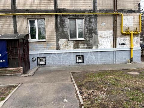 комерційна за адресою Композитора Лятошинського вул., 2