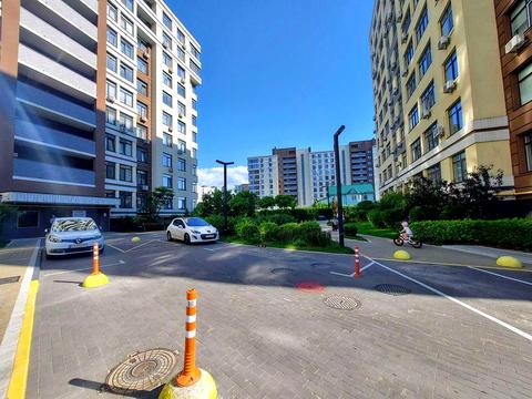 квартира за адресою Юнацька вул., 8