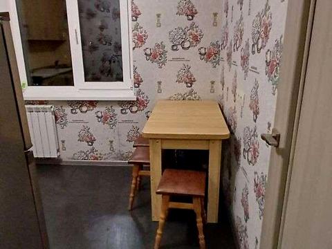 квартира за адресою Братиславська вул., 38