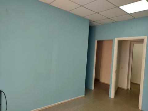 коммерческая по адресу Королеви Єлизавети 2, 15