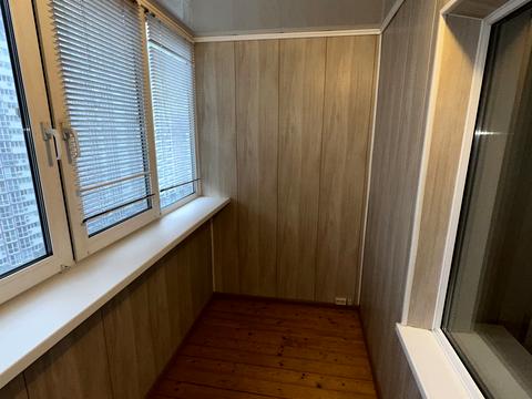 квартира за адресою Драгоманова вул., 1-Б