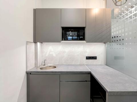 коммерческая по адресу Жилянская ул., 68