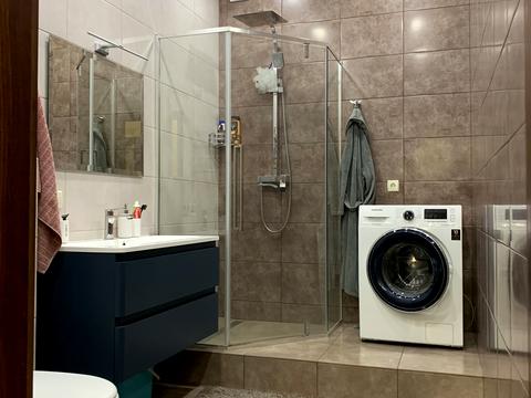 квартира за адресою Володимира Івасюка просп. (Героїв Сталінграду), 4