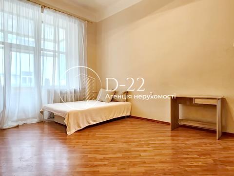 квартира за адресою Антоновича вул., 37/13