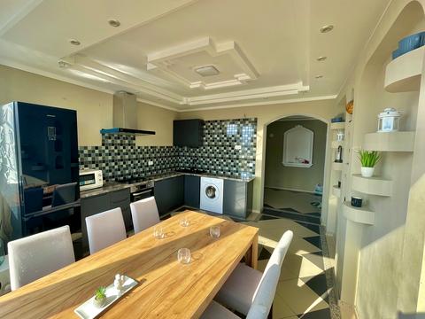 квартира за адресою Анни Ахматової вул., 48