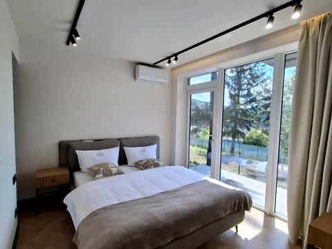 будинок за адресою Олекси Довбуша вул. (Незалежності)