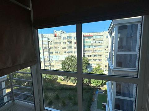 квартира за адресою Автокразівський бульв., 8