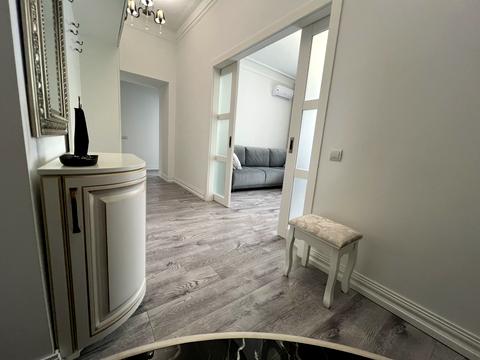 квартира по адресу Круглоуниверситетская ул., 13