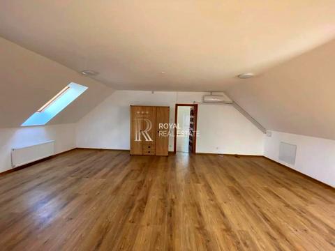 комерційна за адресою Стратегічне шосе (Науки), 39