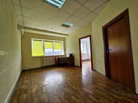 комерційна за адресою Сергія Подолинського вул. (Благоєва), 31Б