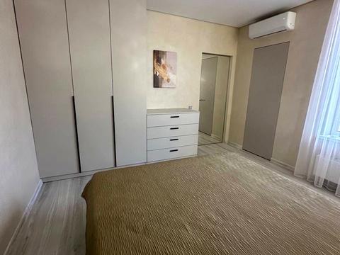 квартира за адресою Дніпровська набережна вул., 16-Г