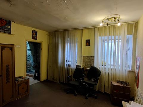 комерційна за адресою Філософська, 40