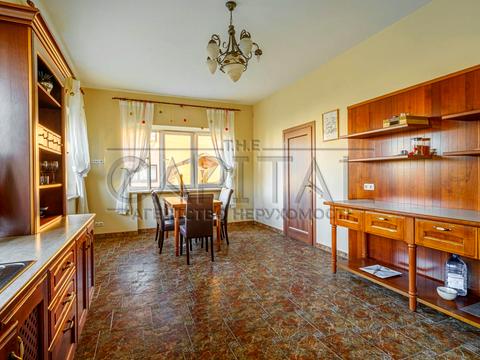 будинок за адресою Виноградна, 1