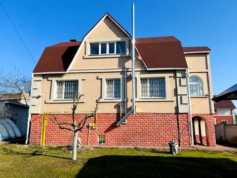 будинок за адресою Центральна вул.