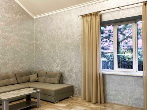 дом по адресу Жовтнева