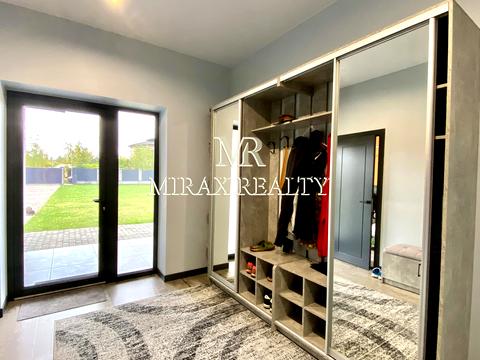 будинок за адресою Центральна вул.