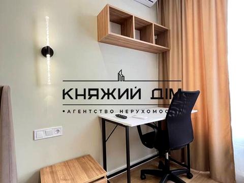 квартира за адресою Дніпровська набережна вул., 17-К