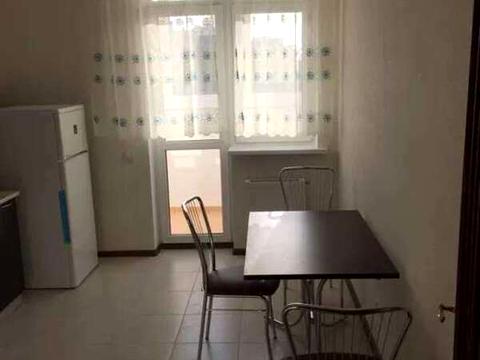 квартира за адресою Сім'ї Кульженків вул. (Петра Дегтяренка), 35