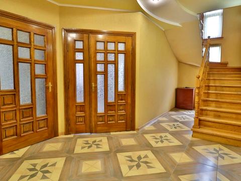 будинок за адресою Франка Ів, 12