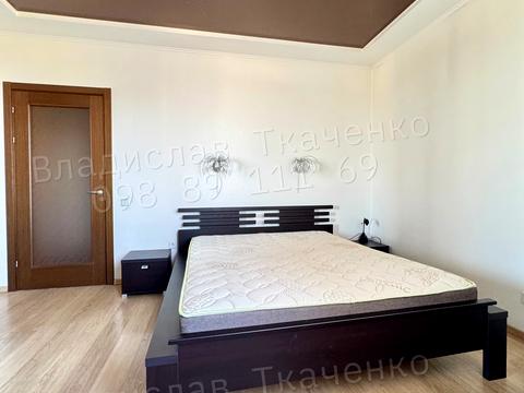 квартира за адресою Дмитра Чижевського вул. (Петра Чаадаєва), 2