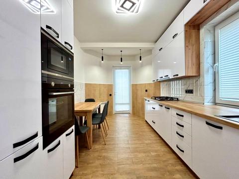 дом по адресу Кульпарковская ул.