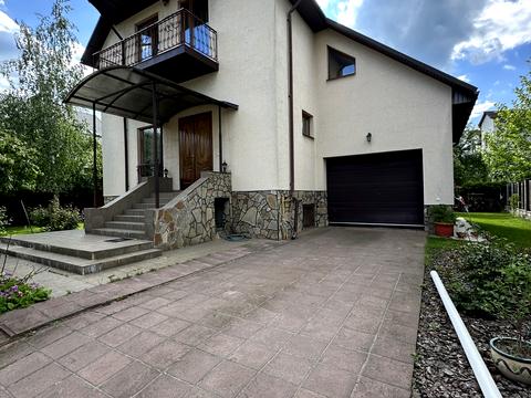 дом по адресу Берестейське шоссе (Брест-Литовське)