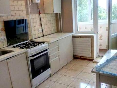 квартира за адресою Кобзарська вул., 63