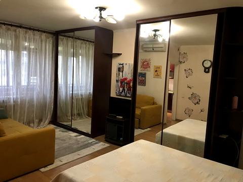 квартира по адресу Строителей ул., 1