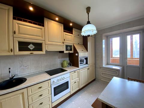 квартира за адресою Симиренка вул., 1-В