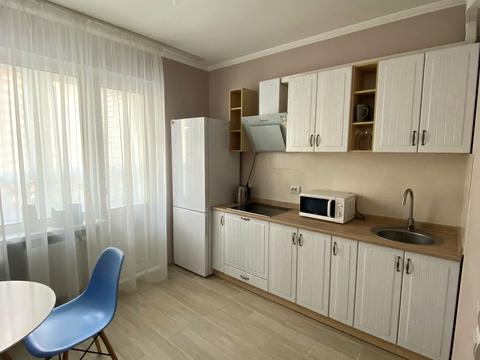 квартира за адресою Бориса Гмирі вул., 16а