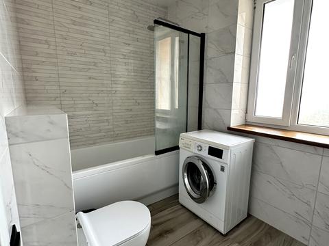 будинок за адресою Юності