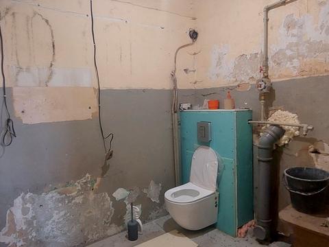 коммерческая по адресу Варшавская ул., 2