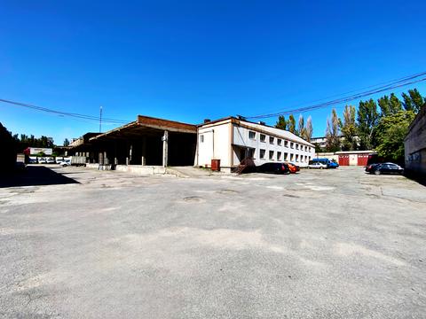 коммерческая по адресу Николая Краснова ул., 7